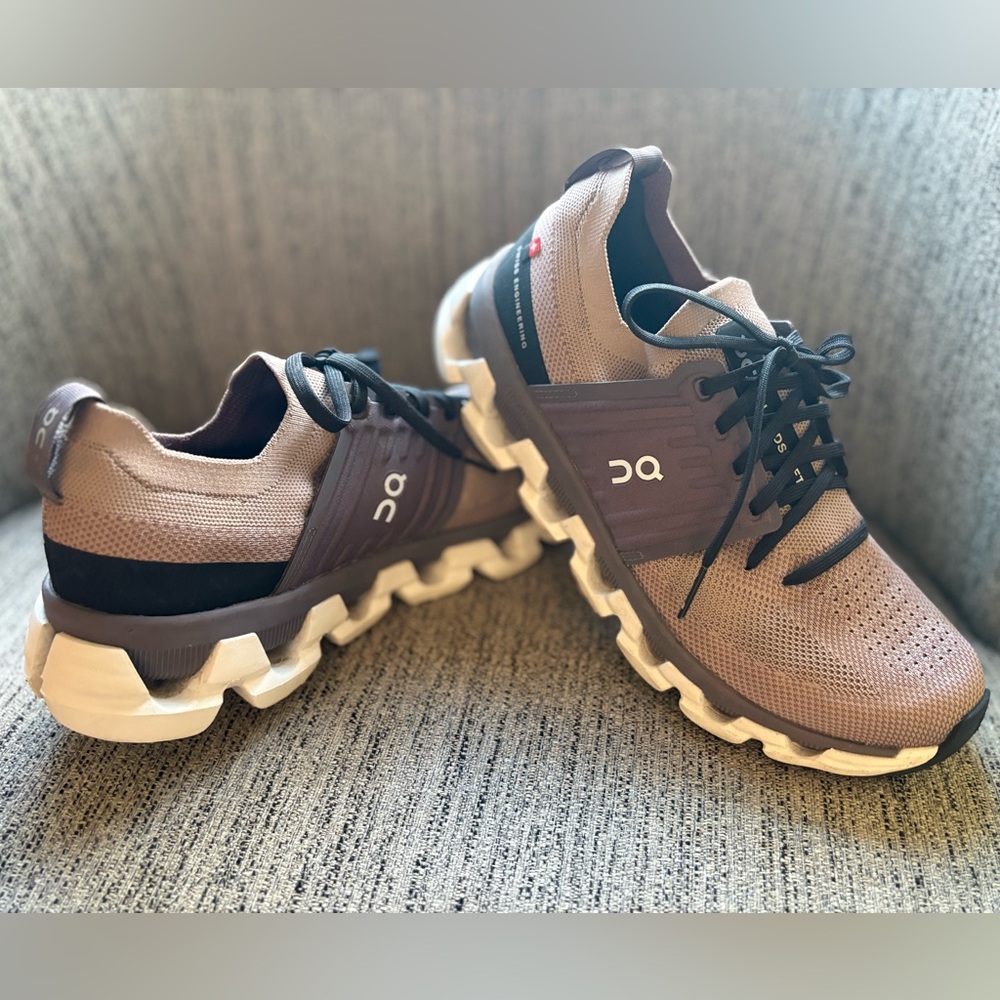 On Running | W’s Cloudswift 3 | size 8.5 | Like-New